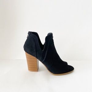 BNIB Fergalicious Vittoria Open Toe Boot Blk 5.5